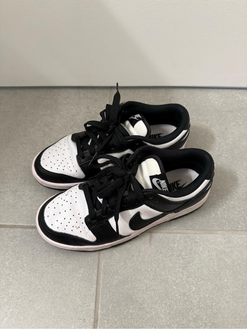 Nike women panda dunks Black and White Low-Top Sneakers size 6.5